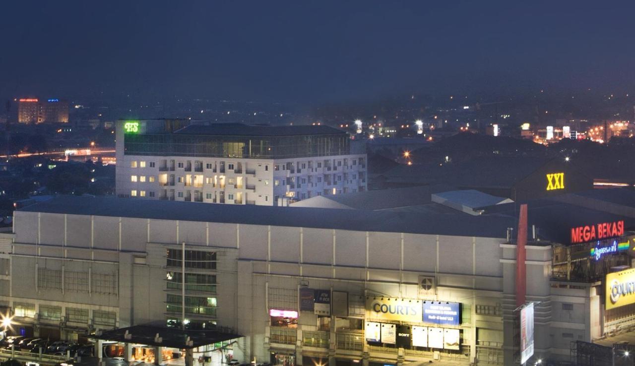 Hotel Santika Mega City Bekasi Eksteriør bilde