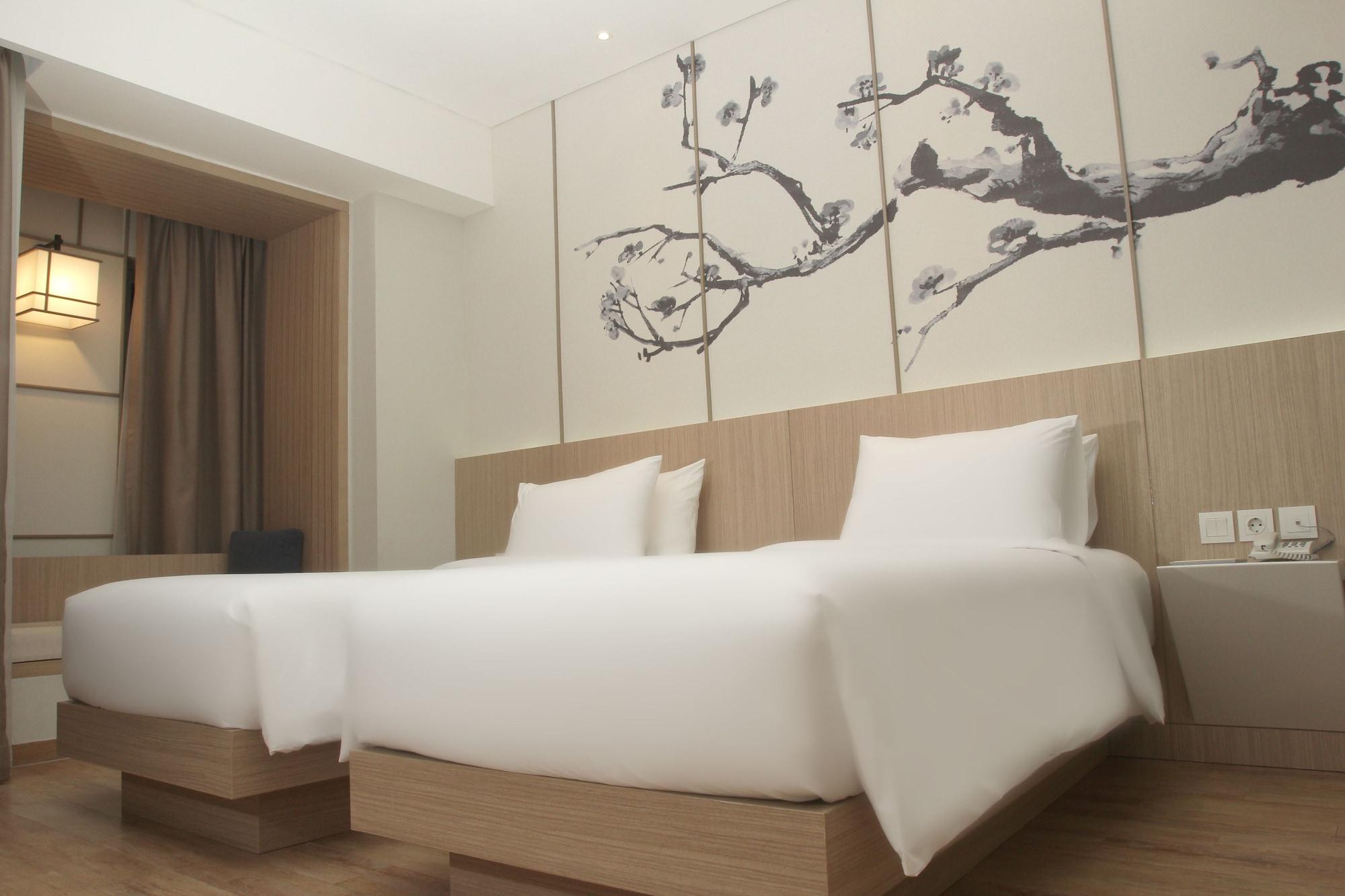 Hotel Santika Mega City Bekasi Eksteriør bilde