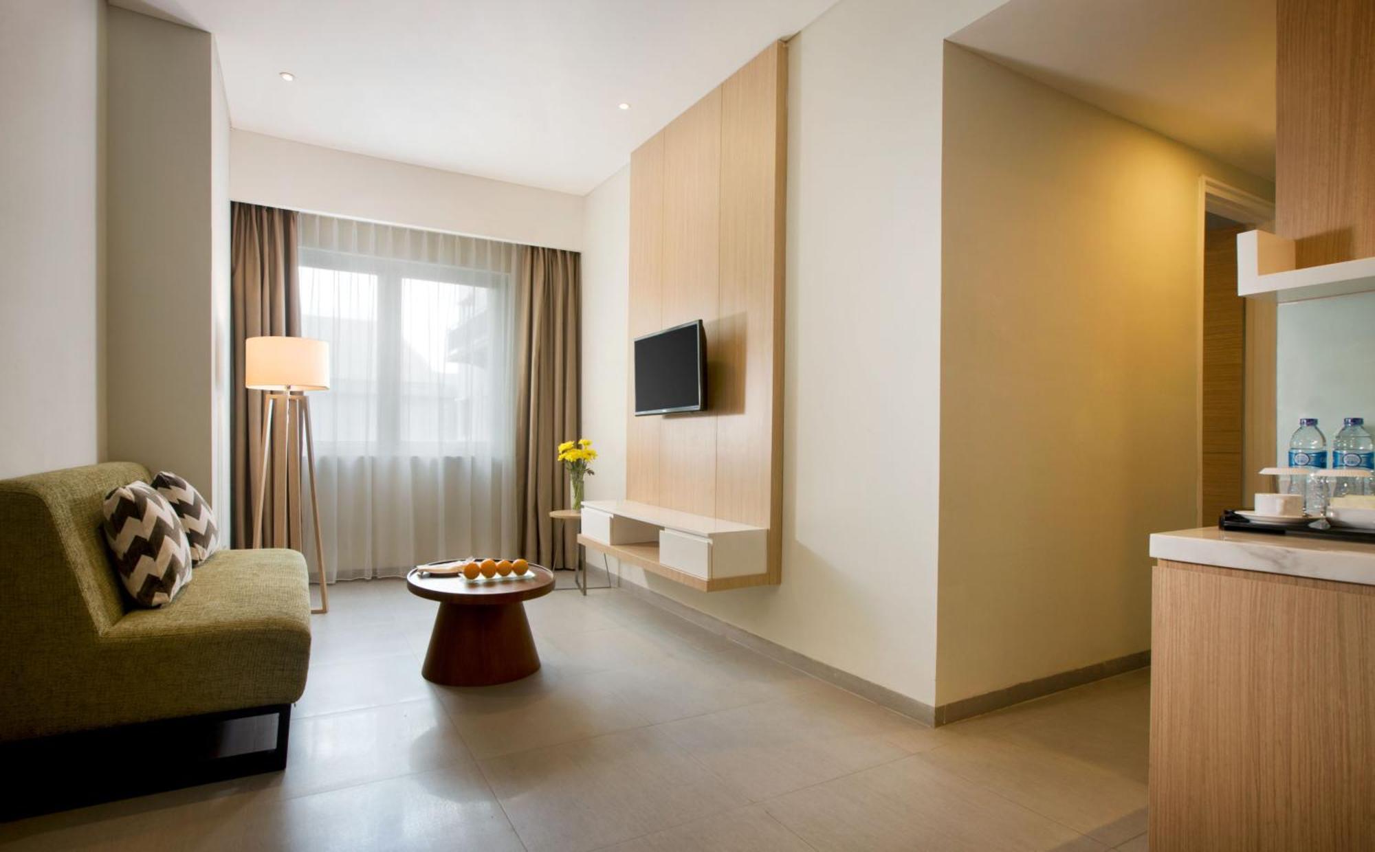 Hotel Santika Mega City Bekasi Eksteriør bilde