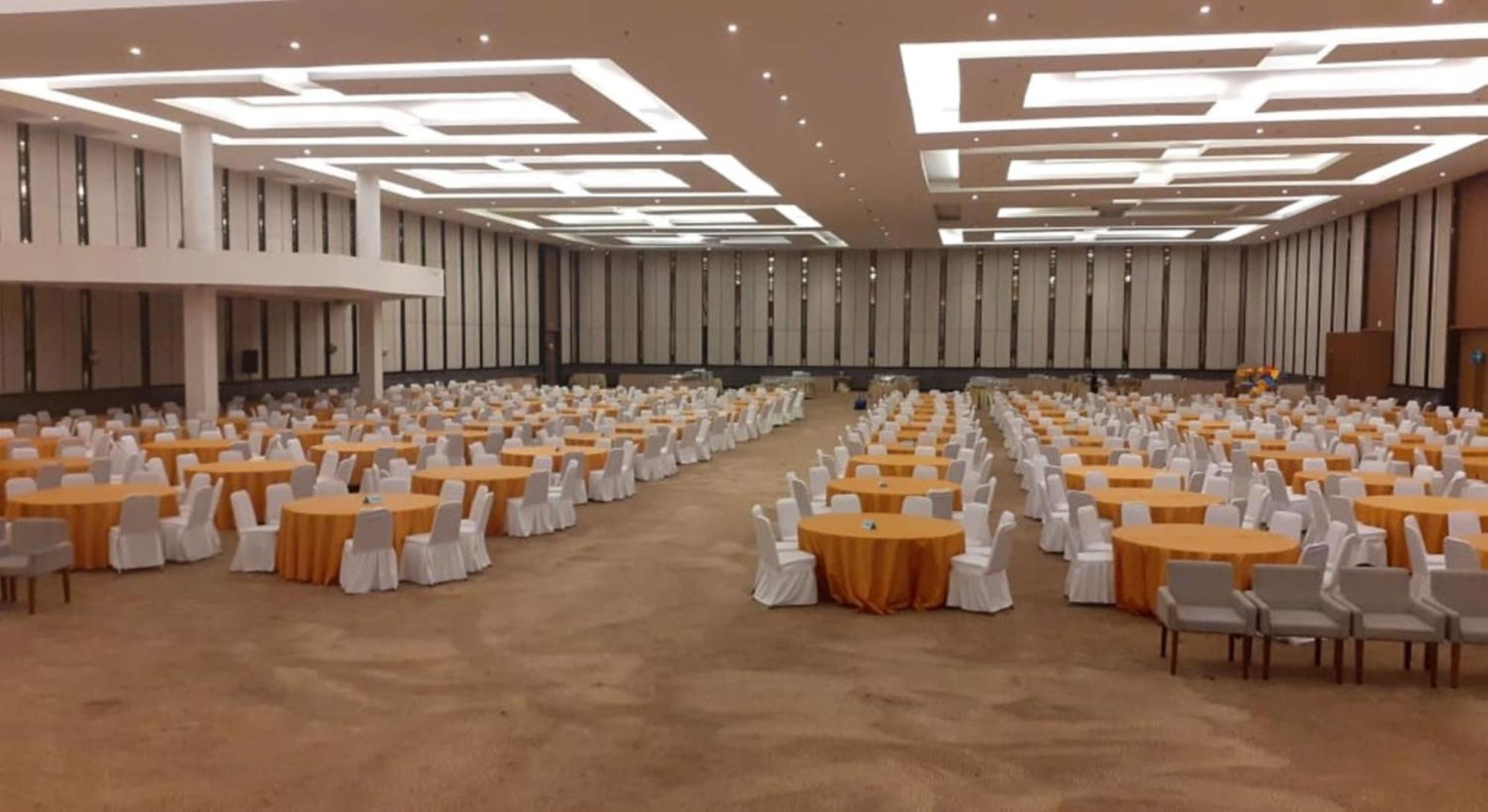 Hotel Santika Mega City Bekasi Eksteriør bilde
